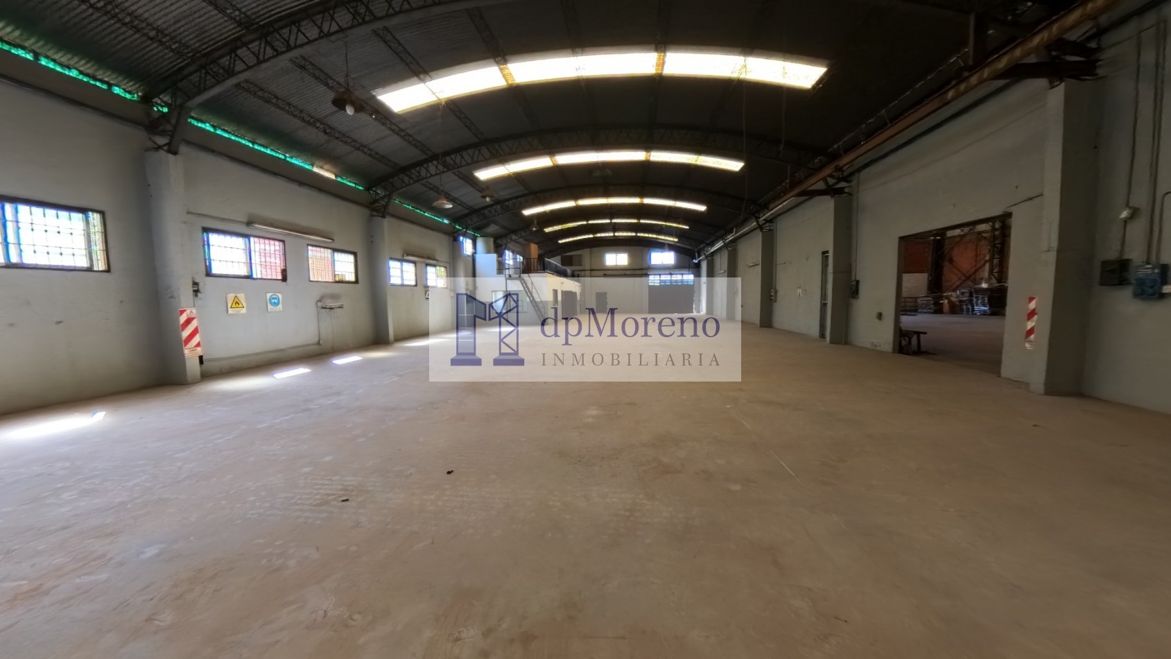 Galpon de 600 m2 en zona industrial a 5 min. de Panamericana y a mts de 197