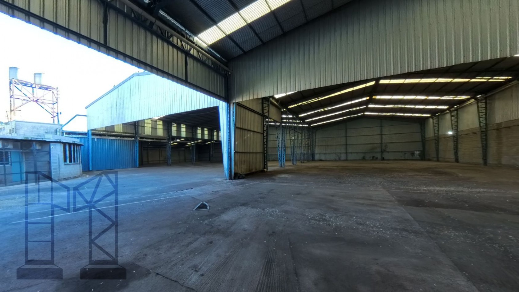 Galpon De 2500 M2 En Hurlingham Con Playa Oficinas En Una Planta.