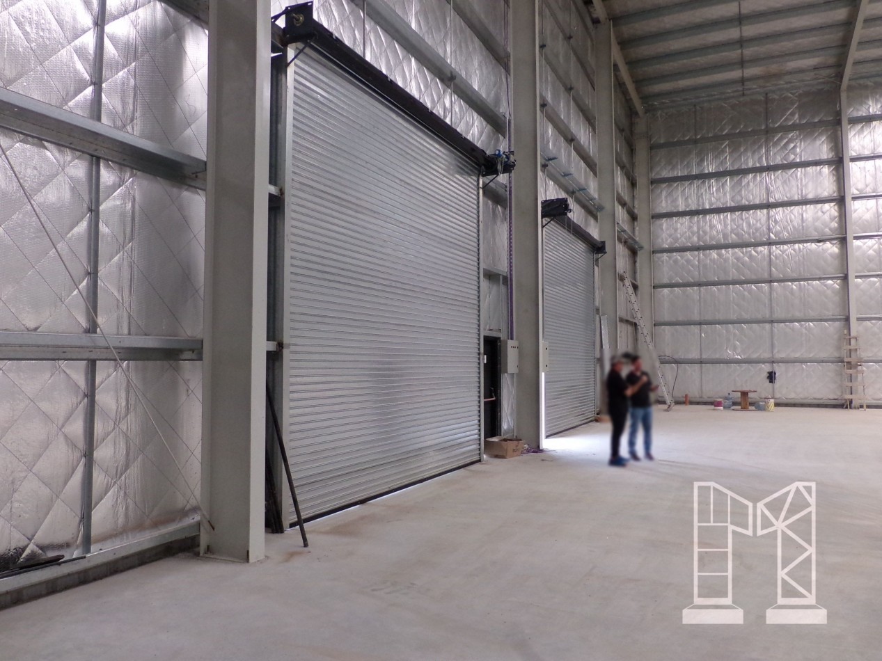 Galpon De 2200 M2 En Moreno Dentro De Parque Industrial Con Seguridad 24 Hs