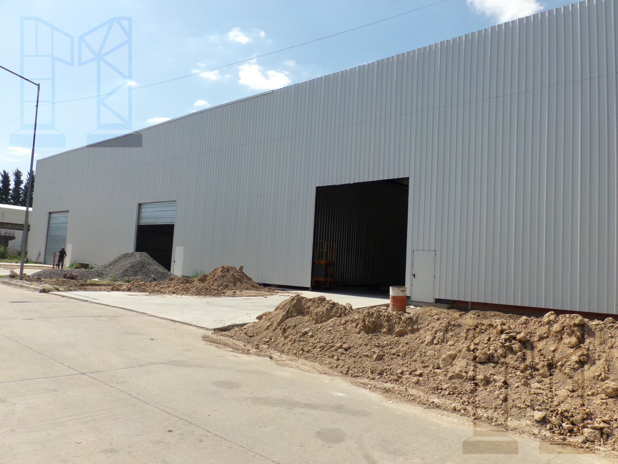 Galpon De 2600 A La Venta En Moreno - Camino Del Buenayre Y Acc. Oeste