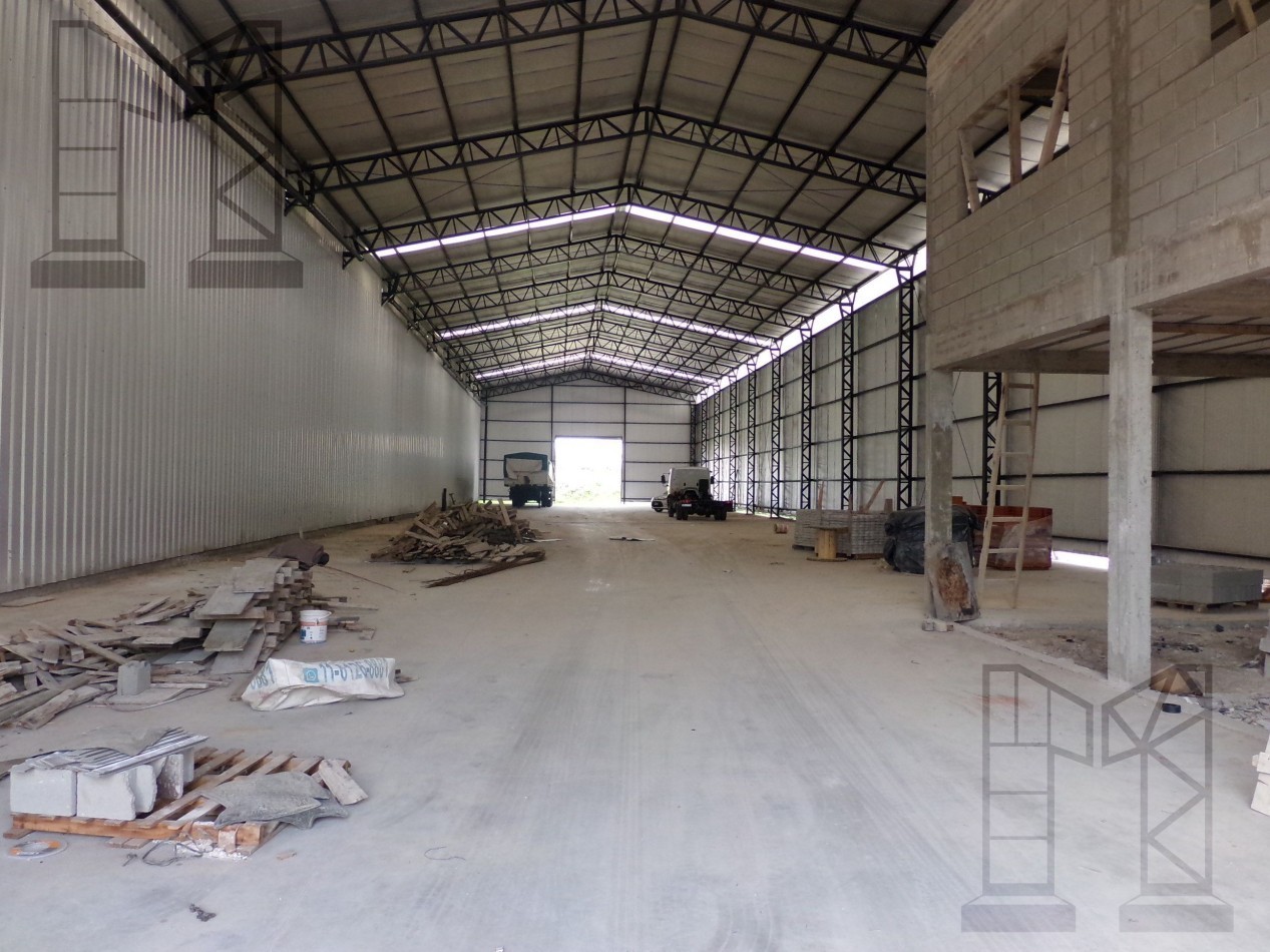 Galpon De 2600 A La Venta En Moreno - Camino Del Buenayre Y Acc. Oeste