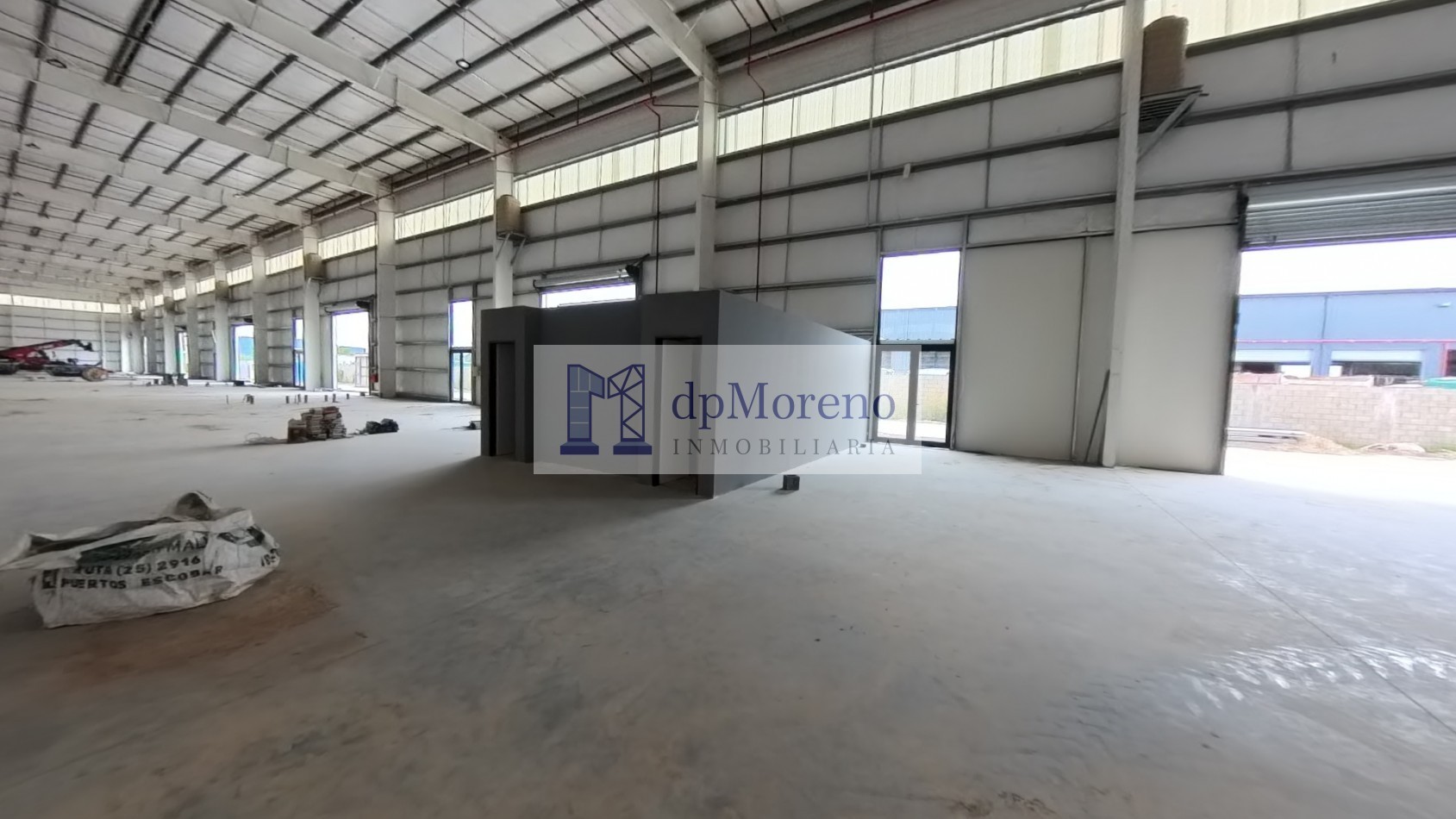 Galpon de 560 m2 dentro de predio cerrado en Tigre a estrenar - Producto Gourmet