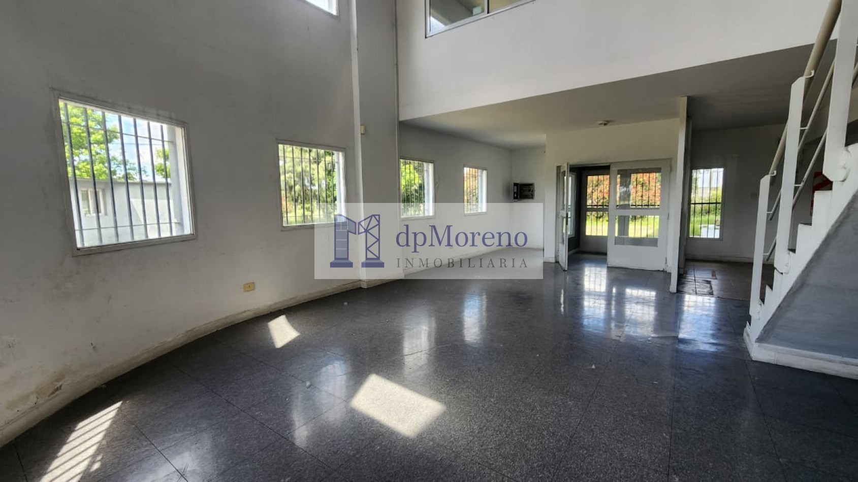 Galpon de 2250 m2 dentro del Parque Industrial Campana
