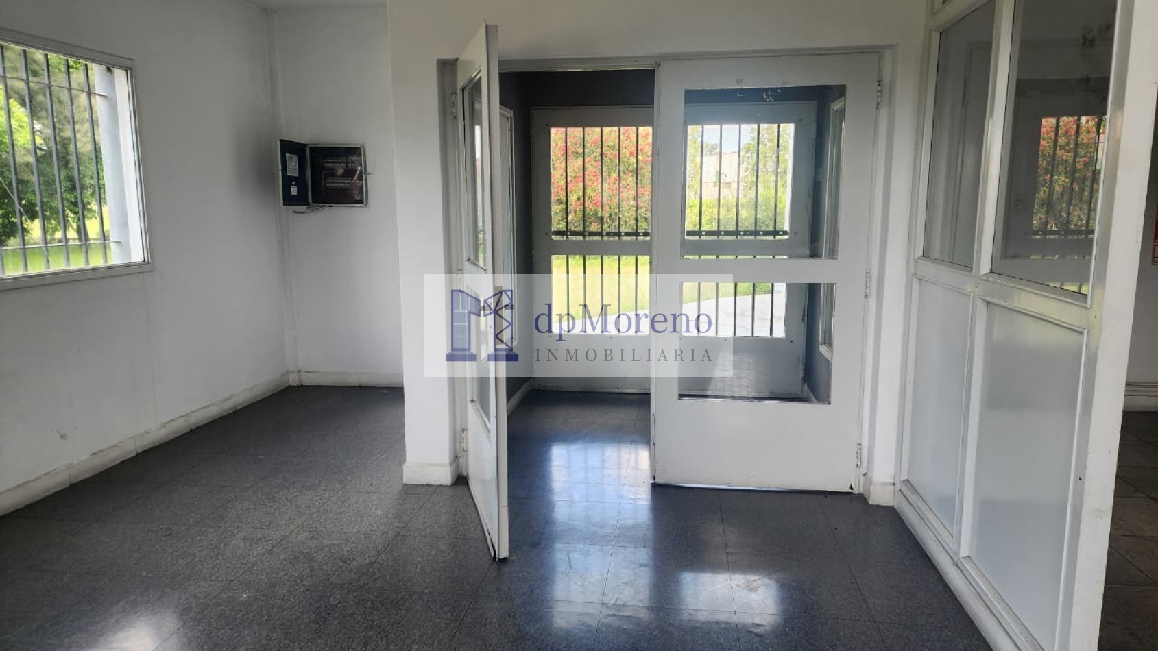 Galpon de 2250 m2 dentro del Parque Industrial Campana