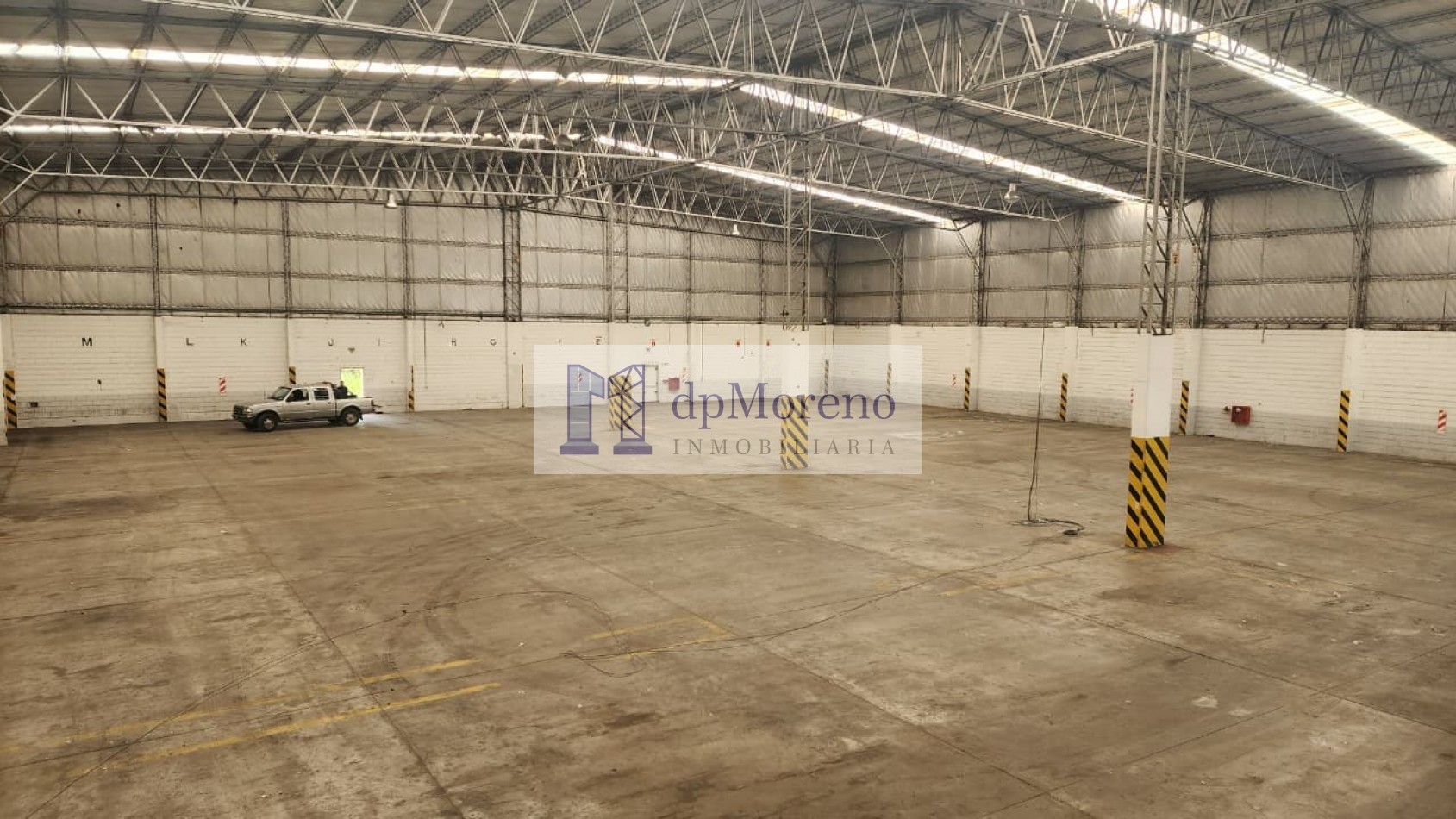 Galpon de 2250 m2 dentro del Parque Industrial Campana