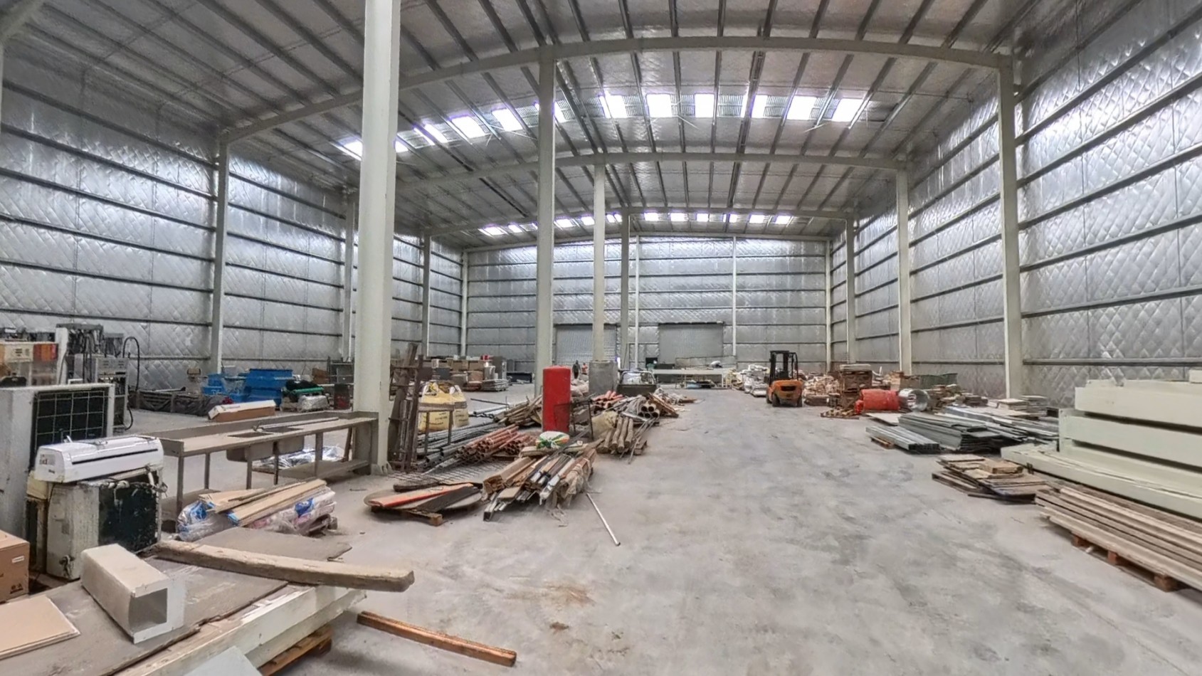 Galpon De 1135 M2 En Moreno Dentro De Parque Industrial Con Seguridad 24 Hs