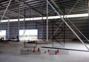 Galpon de 570 m2 dentro de predio con seguridad financiado - Venta en Pozo!
