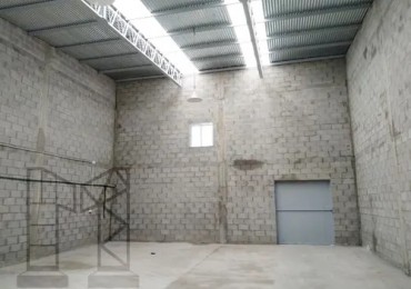 Galpon 160 M2 En Area De Promocion El Triangulo - Malvinas