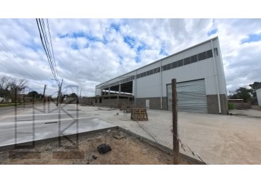 Galpon De 2300 M2 En Pacheco En Zona Industrial A 10 Min. De Panamericana Y Henry Ford