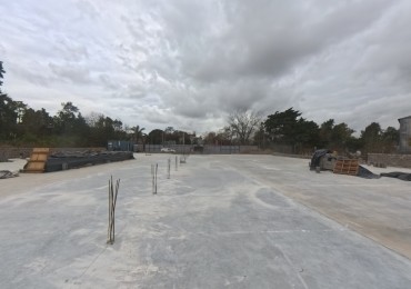Galpon de 2000 sobre Terreno De 3200 M2 En Area De Promocion El Triangulo - Malvinas