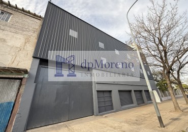 Galpon de 2627 m2 hecho a nuevo sobre avenida Peron