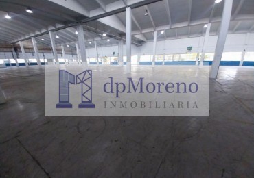 Galpon de 3.630 m2 en La Tablada en predio cerrado con seguridad