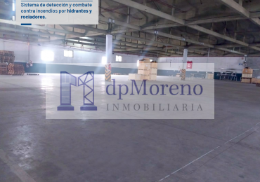 Galpon de 2174 m2 en Hurlingham dentro de predio Industrial con seguridad