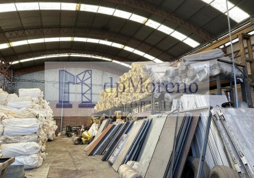 Galpon de 2000 m2 sobre Ruta 202 y Panamericana 