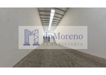 Galpon de 140 m2 dentro de predio en el centro de Parque Industrial de Pilar