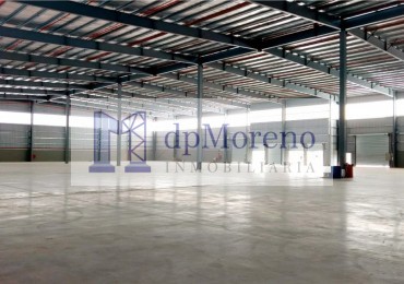 Galpon de 2068 m2 dentro de Centro Logistico en Garin