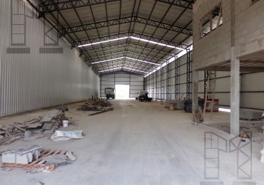 Galpon De 1300 A La Venta En Moreno - Camino Del Buenayre Y Acc. Oeste