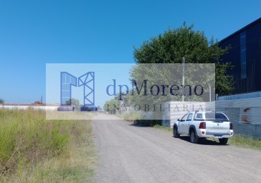 Terreno de 700 m2 en zona industrial - Loteo